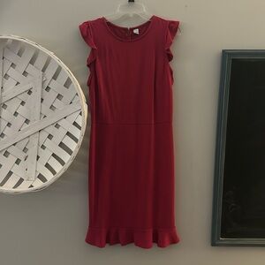 Magenta pink Old Navy midi dress with ruffle bottom